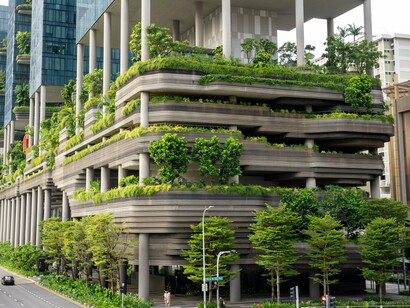 Parkroyal Collection Pickering in Singapore, representing climate-responsive architecture that integrates greenery to reduce urban heat