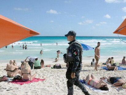 Policía y ejército se han dejado ver incluso en las playas de Cancún