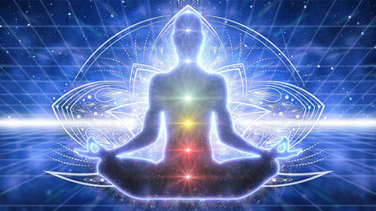 Elevazione spirituale. Lascia che la tua vibrazione più alta sia posta sul piedistallo. Risveglia la Deità interiore, consapevole che la Scintilla Divina in te è la stessa che abbraccia l'universo