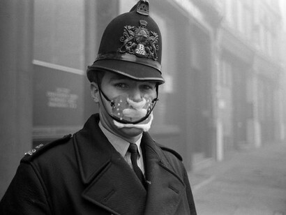 La historia obliga a las autoridades a extremar la  precaución: la Gran Niebla de 1952, el mayor fenómeno de polución vivido nunca en Londres, acabó con la vida de 12.000 personas