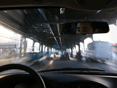 Henrik Knudsen. Ao volante