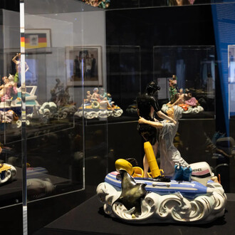 Verschiedene künstler, Utopia. Recht auf hoffnung, ausstellungsansicht. Mit freundlicher genehmigung der Kunstsammlungen Chemnitz