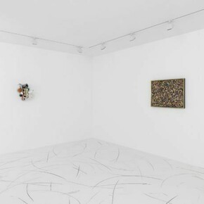 "Piotr Uklański: Floored", Installation view. Photo by Annik Wetter © 2013 Piotr Uklański. Courtesy Gagosian Gallery