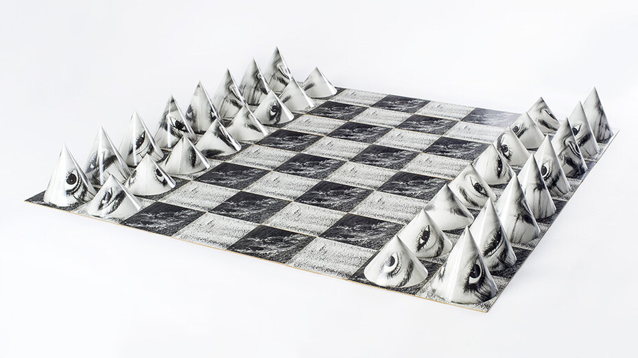 Anna Kutera, "On Fire and Concrete", 1977, photographic installation, b/w photography, chipboard, 160 × 160 × 20 cm, © WCM