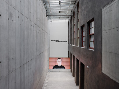 Carlos Motta, Pleas of resistance, ausstellungsansicht. Mit freundlicher genehmigung von OK Linz