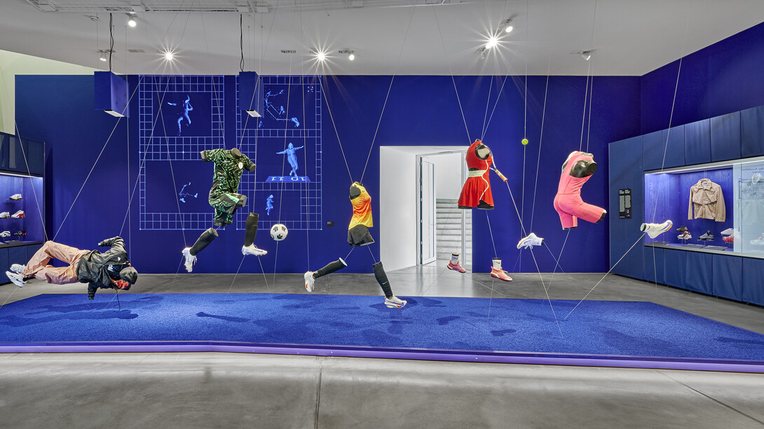 Nike. Form follows motion, exhibition view. Courtesy of Vitra Design Museum