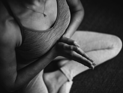 Un’aura forte e armoniosa favorisce il benessere, la protezione energetica e l’equilibrio interiore