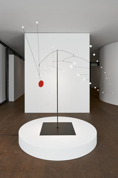 Alexander Calder, Snowflake Tree, 1960. Courtesy of Hauser & Wirth Gallery