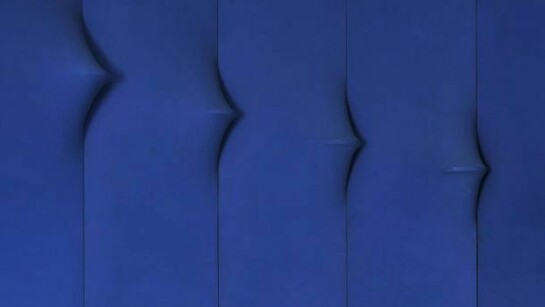 Agostino Bonalumi, Blu abitabile, 1967, courtesy of the artist