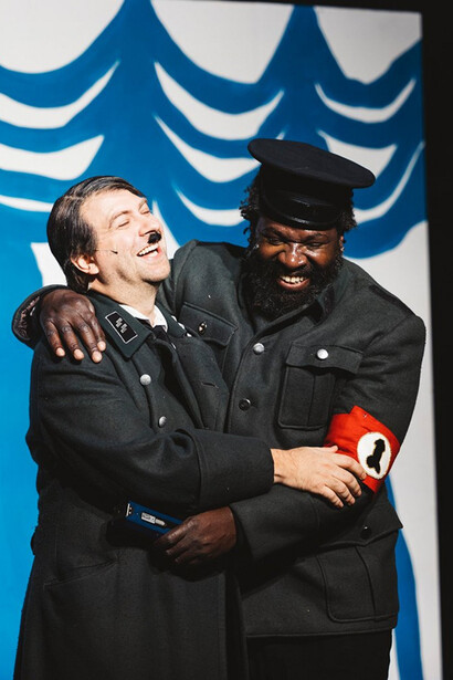 Die insel der perversen. Courtesy of the Deutsches Theater