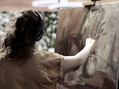Allí donde la lógica del poder falla, el arte y la cultura pueden restaurar el juicio compartido, recuperando lo humano como centro del pensamiento colectivo