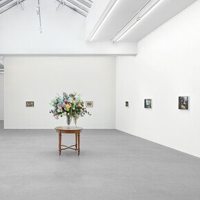 Karen Kilimnik, exhibition view. Courtesy of Galerie Eva Presenhuber
