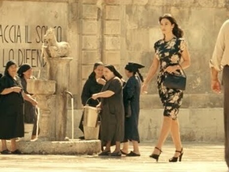 Monica Bellucci in una scena del film "Malena" di Giuseppe Tornatore (Sicilia)