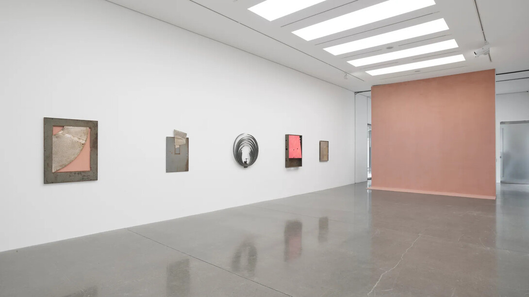 Virginia Overton, Paintings, exhibition view. Courtesy of White Cube