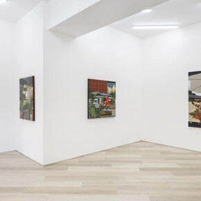 Beto Fame, Found on the way (Encontrado no caminho), exhibition view. Courtesy of Beers Gallery