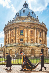Oxford University: universities will be the new training centers of universal wisdom