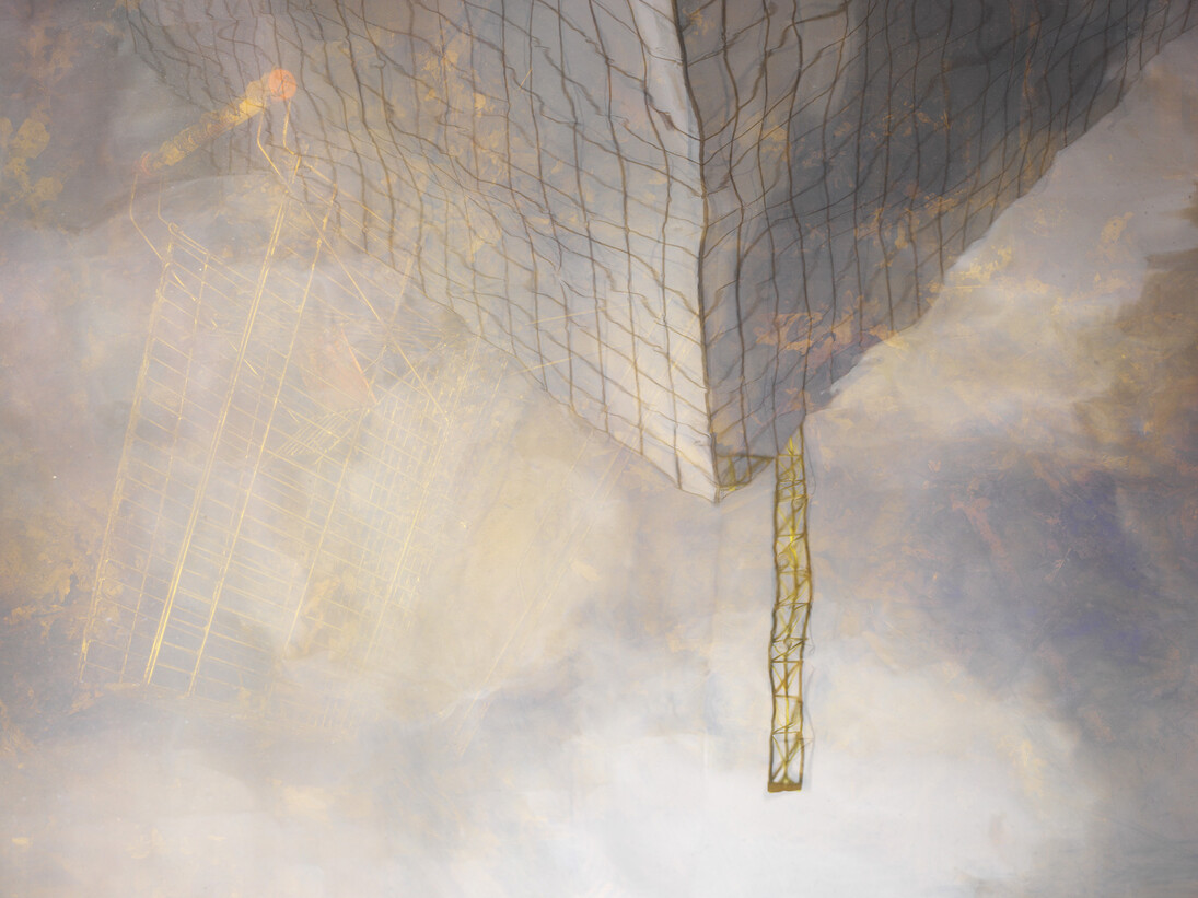 Edwin Zwakman, Mirror, Cart 2013, c-print, diasec/dibond, 51 1/4 x 68 1/8 in /
130 x 173 cm