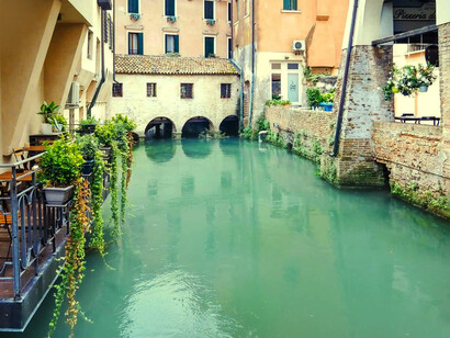 The iconic Fountain of the Tits was erected in 1559