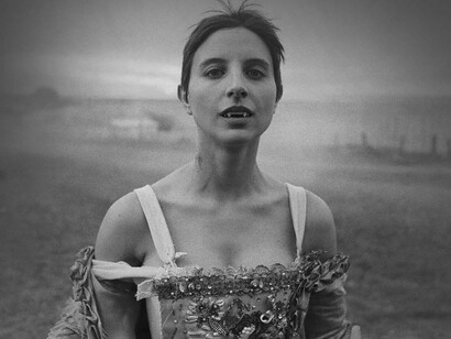 Paula Luchsinger, attrice cilena. Penso che uno dei film che mi ha colpito di più sia "L'albero della vita" di Terrence Malick