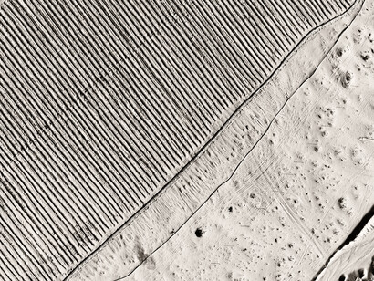 Jananne Al Ani, Aerial V (2011)