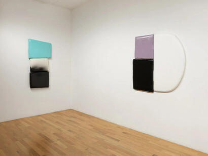 Justin Adian, Russell Maltz and Vincent Szarek, exhibition view. Courtesy of Chart