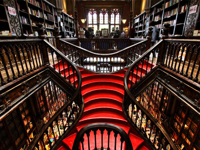 A Livraria Lello e Irmão, no Porto (Portugal)