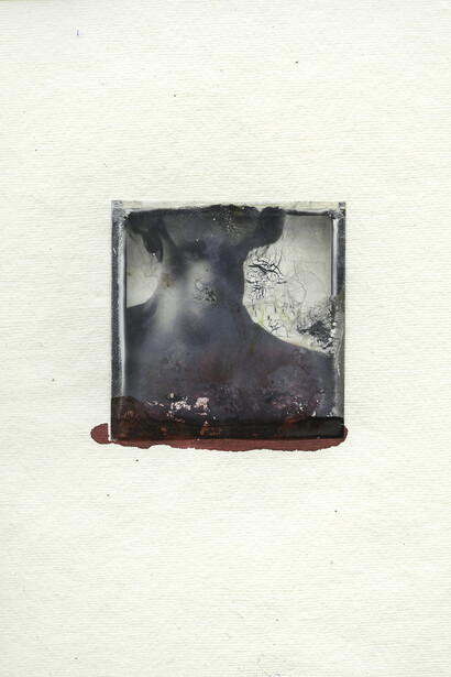 Margherita Chiarva, Untitled, Transfert TR 1, polaroid transfert on cotton, gauze fabric, mixed with tempera and ink, 50 x 40 cm © Margherita Chiarva