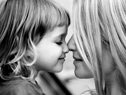 Una madre con su hijo