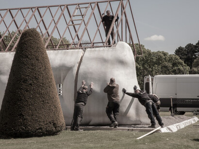 Erwin Wurm. Courtesy of Belvedere Museum