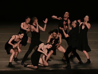 Venezuela di Ohad Naharin/Batsheva Dance Company @ Teatro Grande, Brescia - foto Umberto Favretto