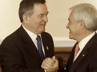 Roberto Ampuero (izquierda): escritor chileno, excomunista y nuevo ministro de Relaciones Exteriores en el Gobierno de Piñera