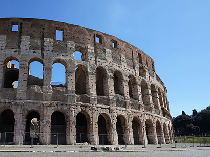 Gli spazi urbani svuotati di vita e di senso