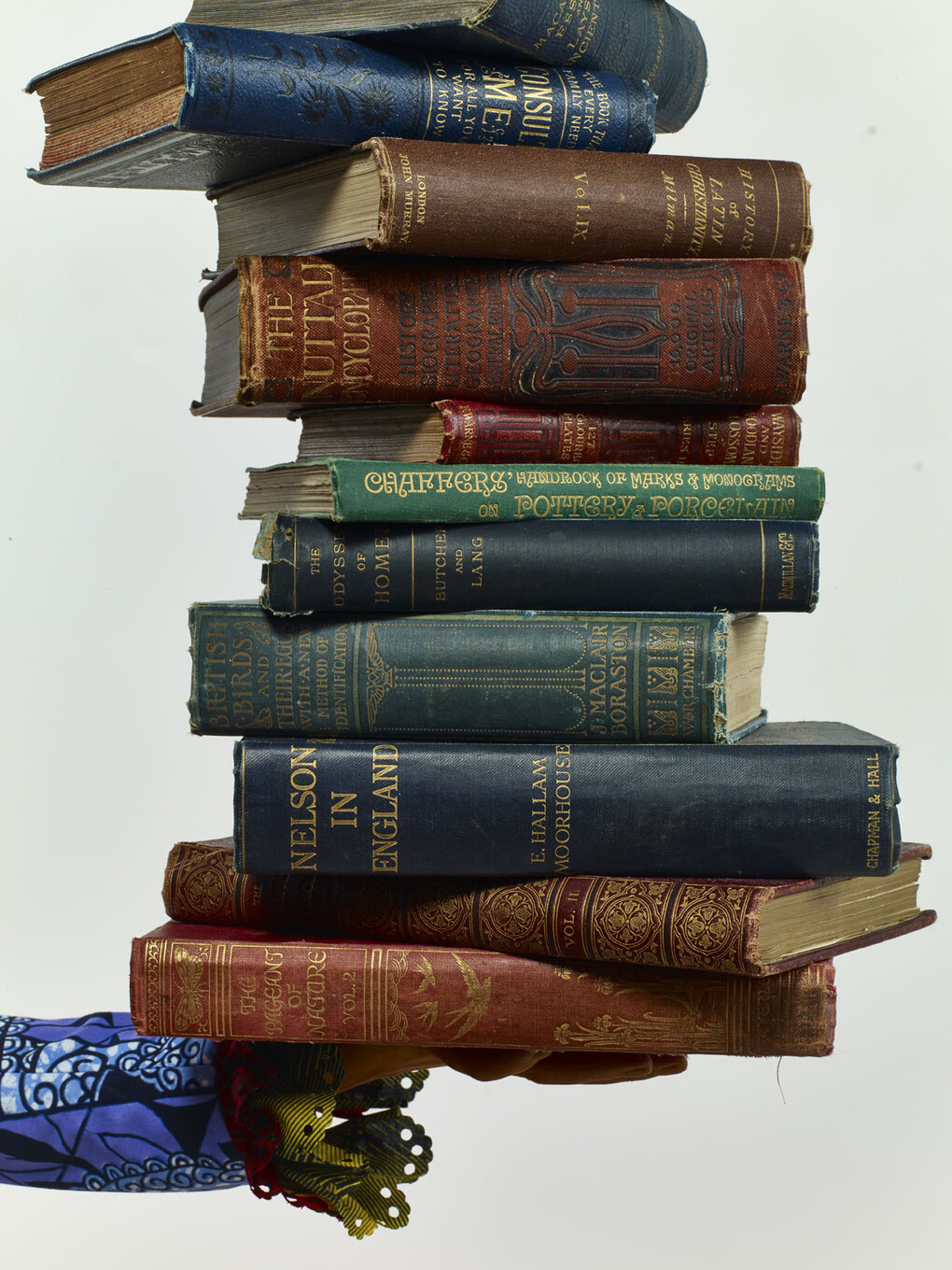 Yinka Shonibare MBE b. 1962, Girl Balancing Knowledge (2015)
Fibreglass mannequin, Dutch wax printed cotton textile, books, globe and steel baseplate
179 x 139 x 89 cm (70 1/2 x 54 3/4 x 35 in.)
Photographer: Stephen White
Image courtesy the artist, Stephen Friedman Gallery,
London and Pearl Lam Galleries, Hong Kong, Shanghai
and Singapore. Detail