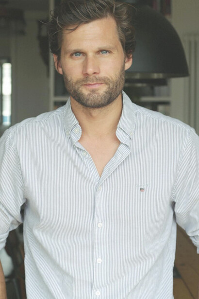 Tra le sue opere più celebri ci sono "Edmond", che racconta la creazione della commedia "Cyrano de Bergerac", e "Le Porteur d’histoire", una storia avvincente che intreccia epoche e personaggi. Foto di Lisa Lesourd 