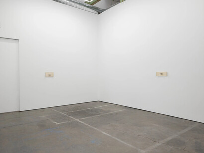 Grant Mooney, Cation c. (i-vi), exhibition view. Courtesy of Altman Siegel