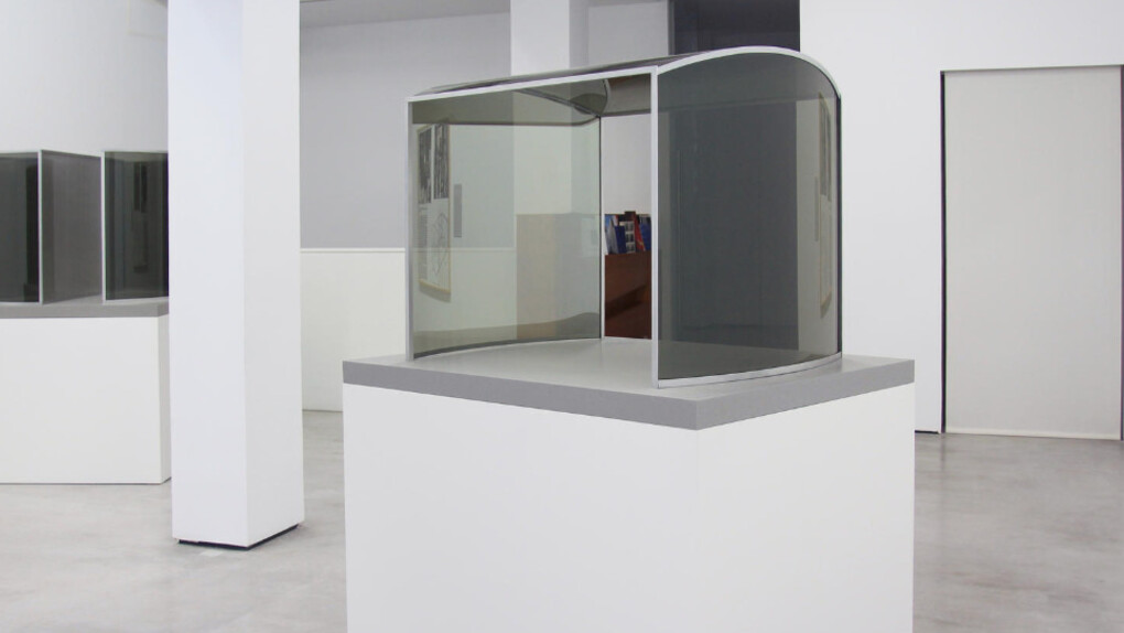 Dan Graham. Courtesy of Galería Cayón