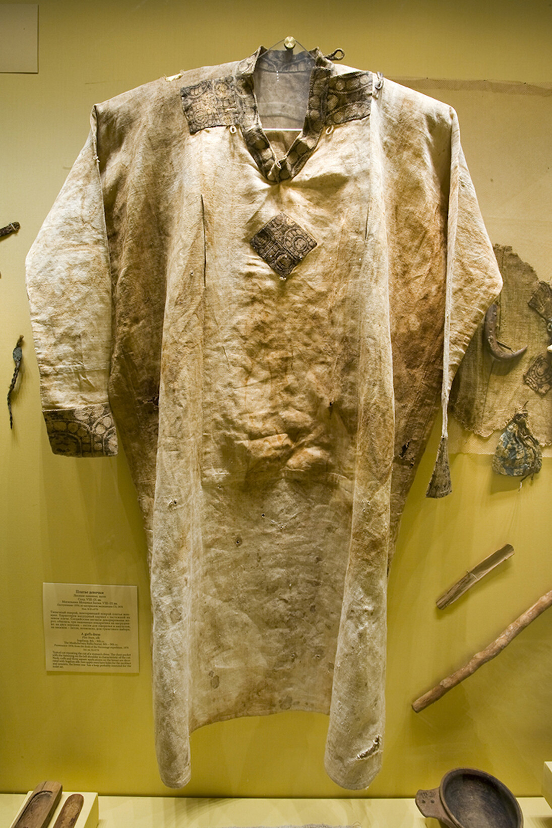 The Culture of the Caucasus, Exhibition view. Courtesy of The State Hermitage Museum