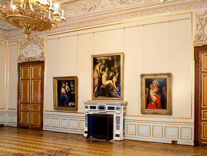 Italian Renaissance Art, Exhibition view. Courtesy of The State Hermitage Museum