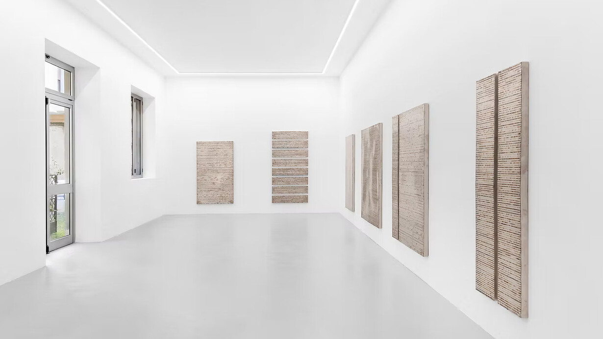 Matisse Mesnil, Sutura, exhibition view. Courtesy of Romero Paprocki 