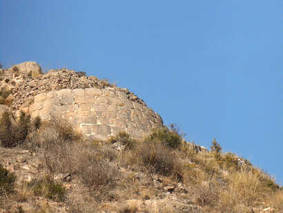 El Castillo de Orihuela se encuentra en el monte de San Miguel a 240 metros de altitud