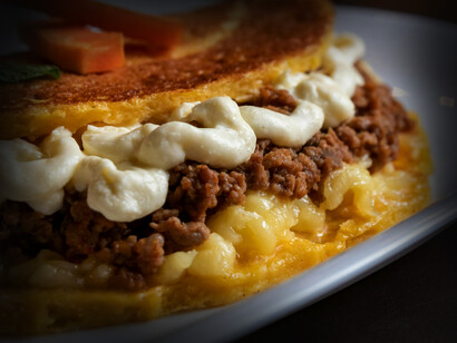 La cachapa se ha convertido en un elemento icónico dentro de la gastronomía venezolana, siempre acompañado por uno de sus quesos