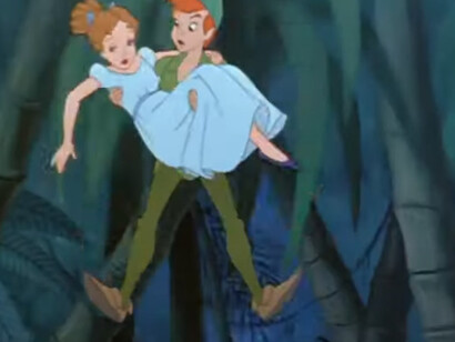 Peter Pan a ojos de la sociedad sería un secuestrador, puesto que se dedicaría a tiempo completo a llevarse a menores a un país que nadie sabe ni dónde está…