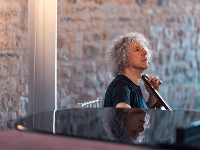 Steven Isserlis. Courtesy of NUME Academy & Festival