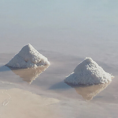 Il sale simbolo alchemico della fissità della materia che sciogliendosi trasfigura in spirito, foto Maria Burgarella