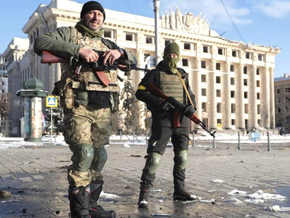 Una guerra de agresión ilegítima como es la invasión de Rusia a Ucrania, se puede contener por otra guerra legítima