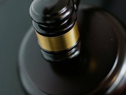 O tribunal do Santo Ofício começava pelo “édito de graça” (mais tarde, “édito de fé”) em que durante trinta dias aceitava denúncias anónimas de todo o tipo, incluindo, rumores, boatos, suspeitas

