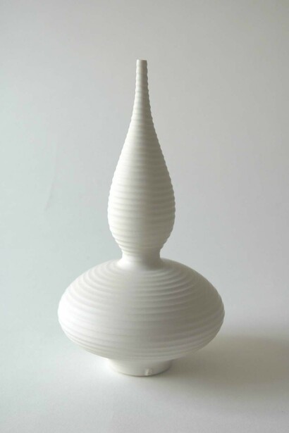 Vivienne Foley, Ridged Spindle Form, ivory crackle glazed porcelain, 32cm