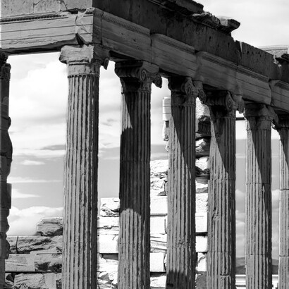 El Partenón en Atenas, Grecia, símbolo del cosmos ordenado que los griegos proyectaron también sobre la ley, la justicia y la formación del ser humano