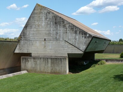 «Tumba Brion» (1969-1978), Carlo Scarpa 