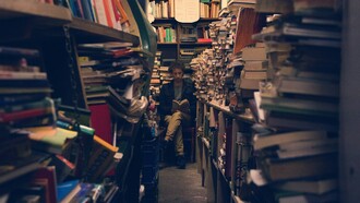 La literatura argentina actual está cada vez más influenciada por la corrección política y las dinámicas del nepotismo y el lobbysmo